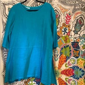 Gorgeous turquoise tunic top